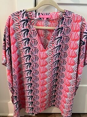 Simply Southern Pink Coral Navy Floral Top